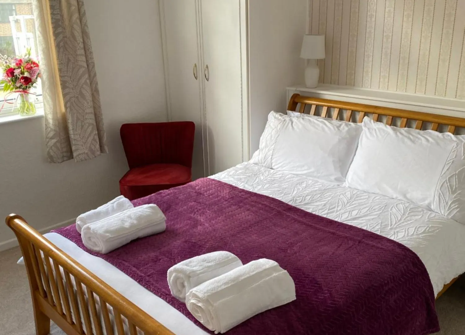 Apartment Spacious 2 Bed Village Flat Sleeps 4/6 Nottingham